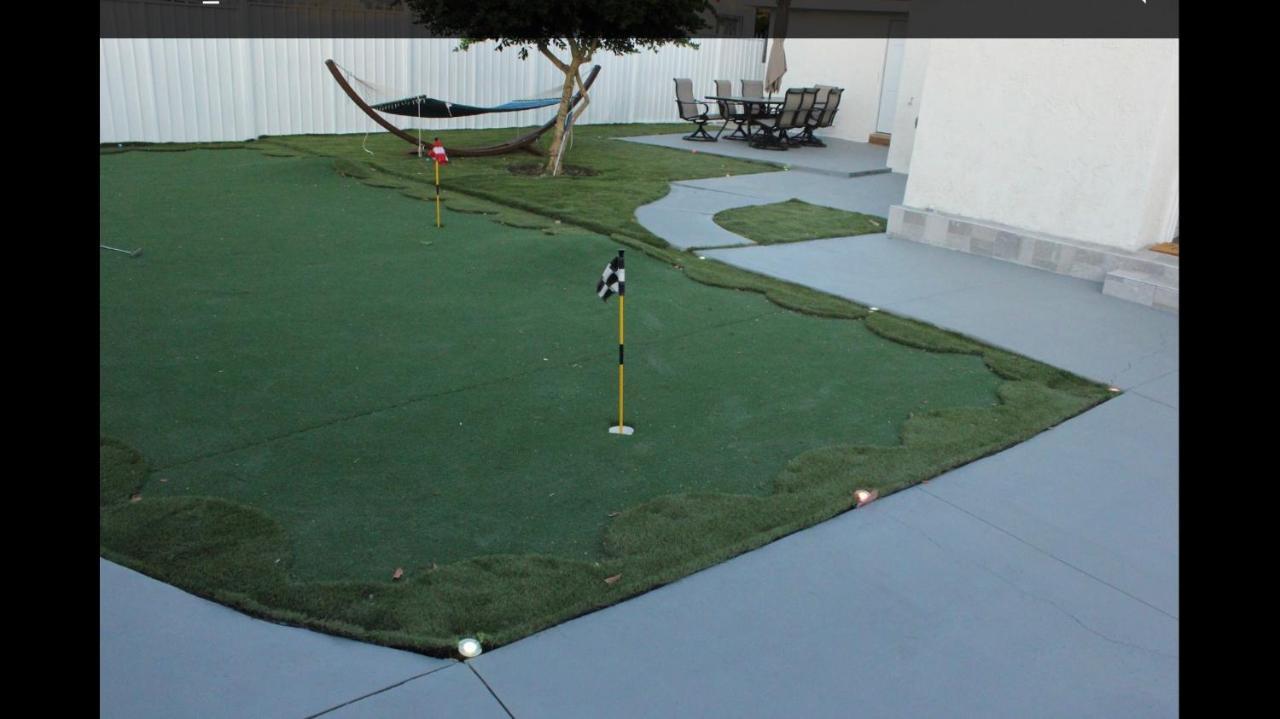 Entire 3 Bedroom With Golf Putting & Hot Apartment